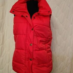 Old navy puffer vest